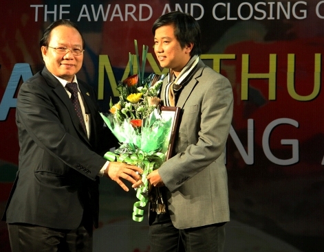 Trái đất xanh đoạt giải nhất Festival Mỹ thuật trẻ toàn quốc 2011